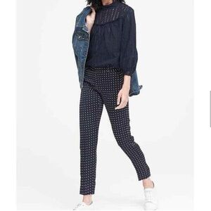 BANANA REPUBLIC Avery Mid Rise Straight Leg Polka Dot Tailored Peddle Pushers